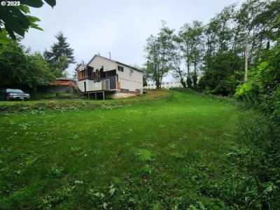 Home For Sale in Coos Bay, Oregon