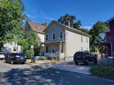 Apartment For Rent in 