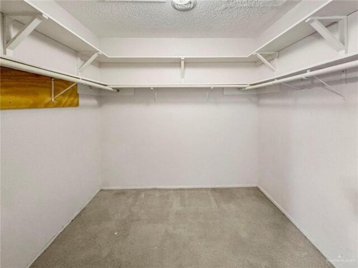 Picture of Home For Sale in Harlingen, Texas, United States