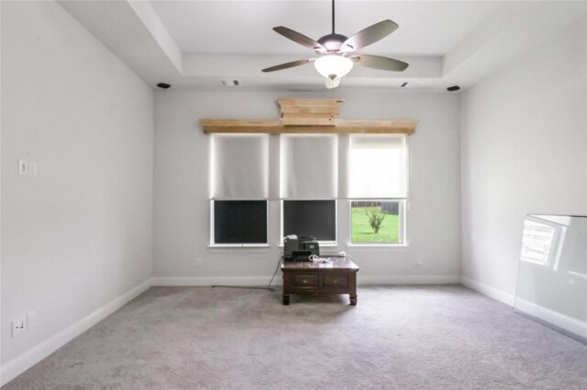 Picture of Home For Sale in Waxahachie, Texas, United States