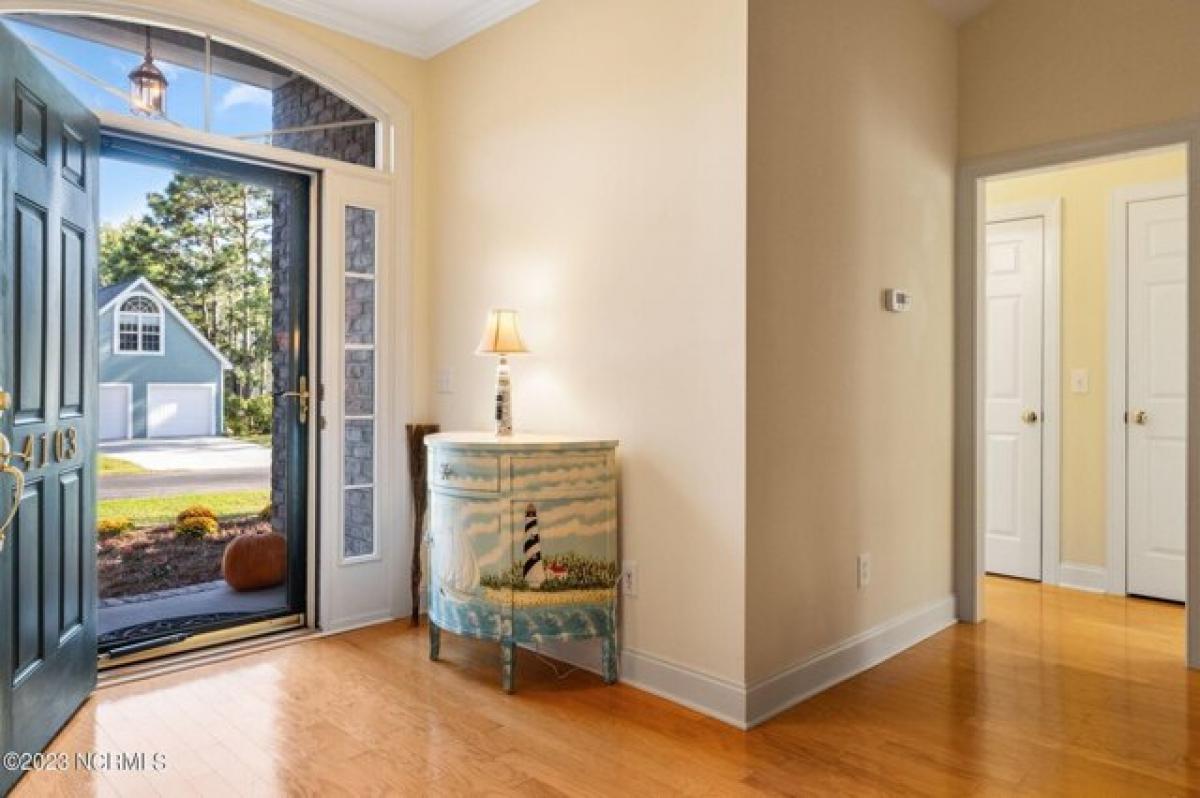 Picture of Home For Sale in Southport, North Carolina, United States