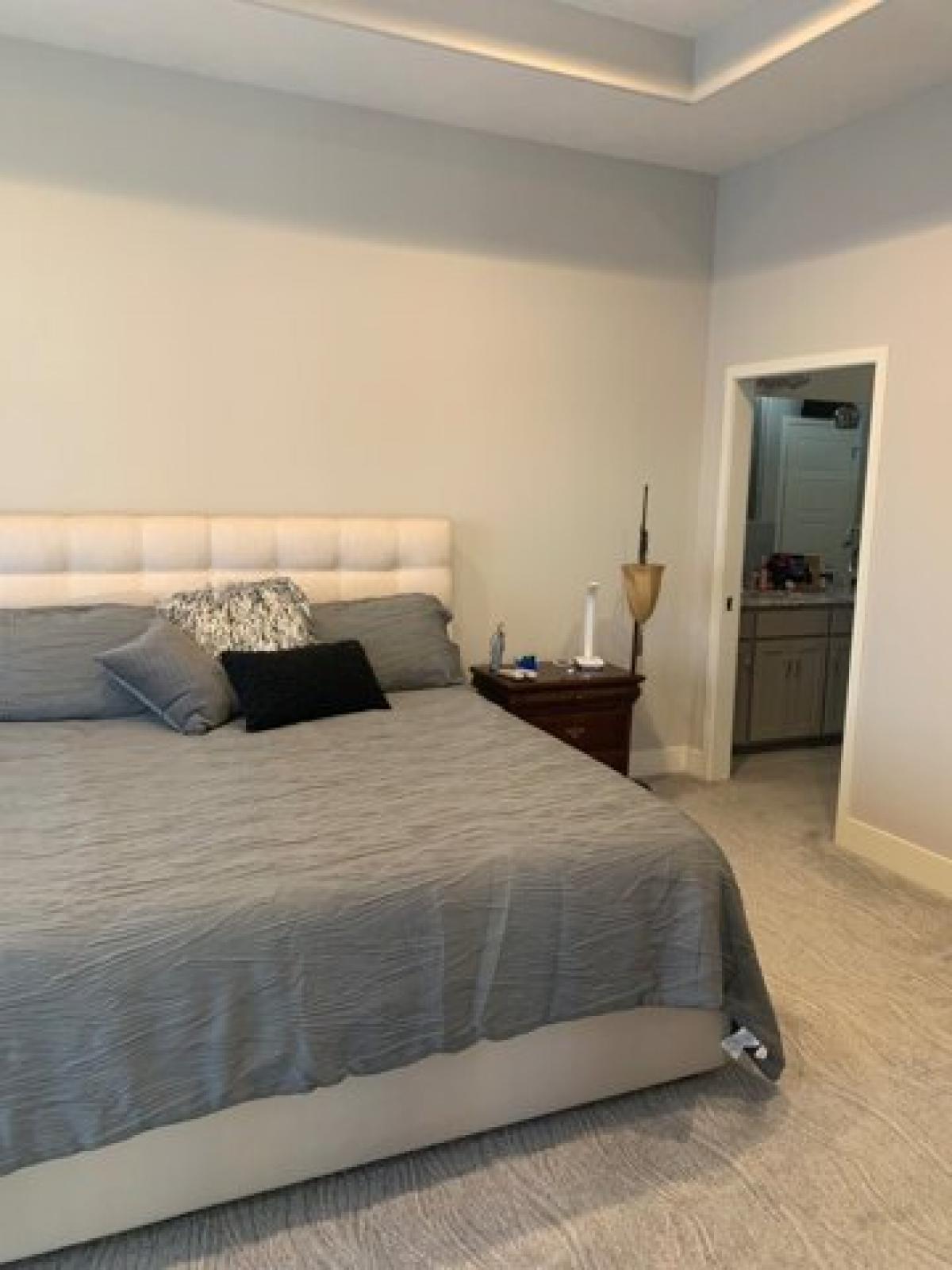 Picture of Home For Sale in Elkhorn, Nebraska, United States