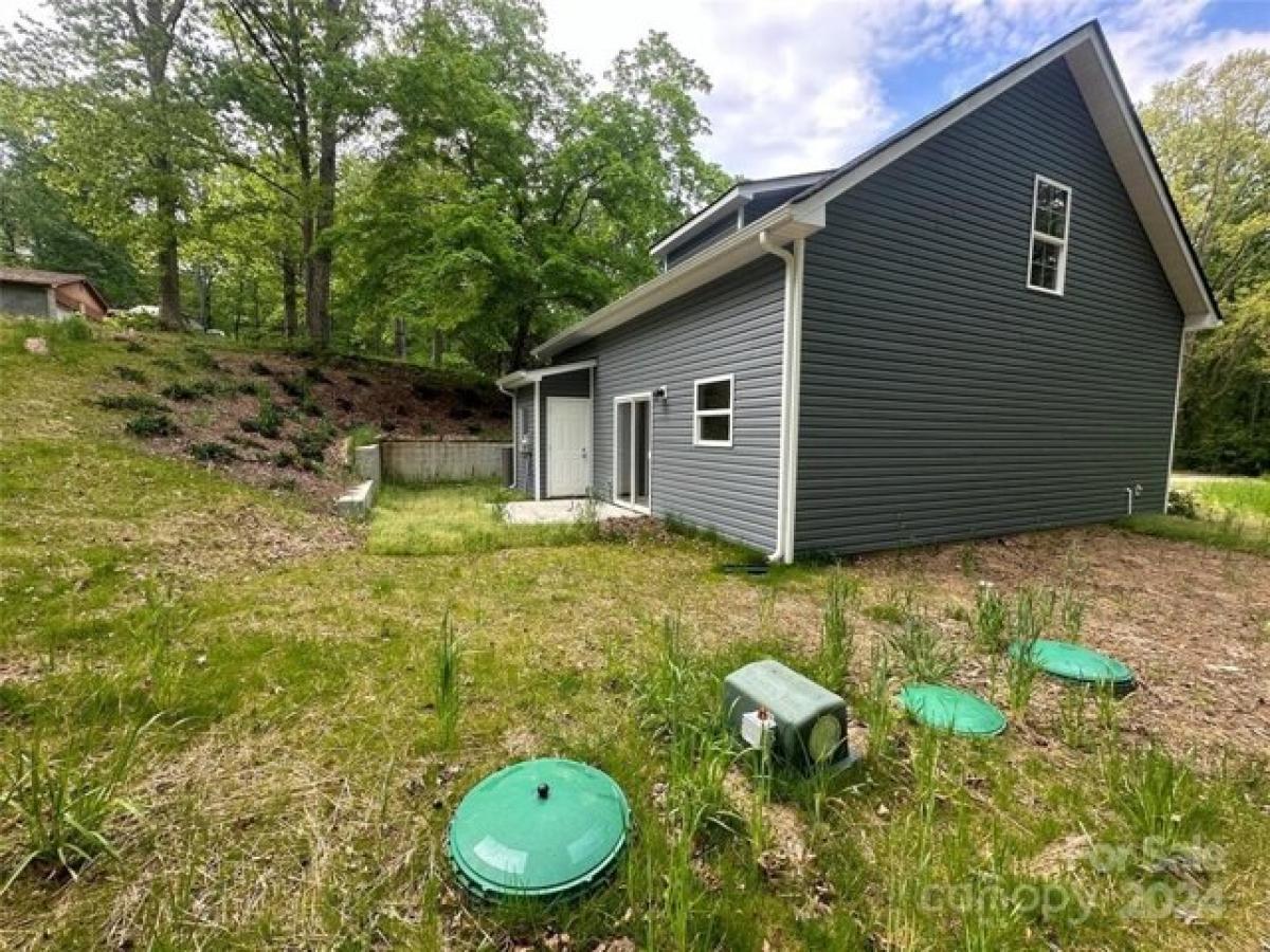 Picture of Home For Sale in Lancaster, South Carolina, United States