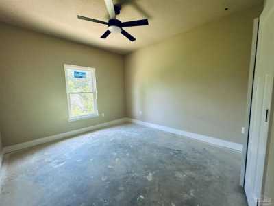 Home For Sale in Pace, Florida
