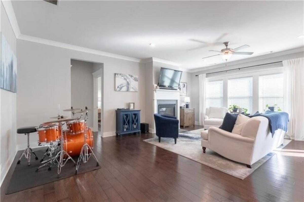 Picture of Home For Sale in Canton, Georgia, United States