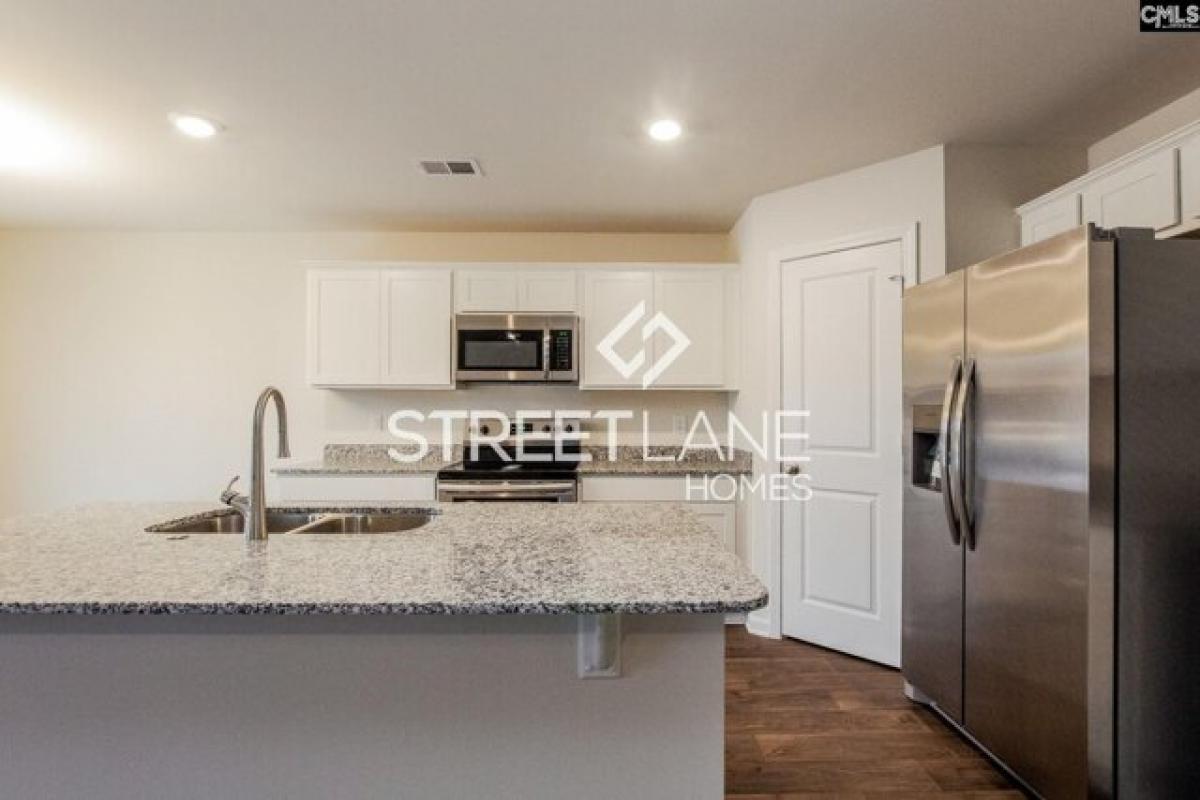 Picture of Home For Sale in Lexington, South Carolina, United States