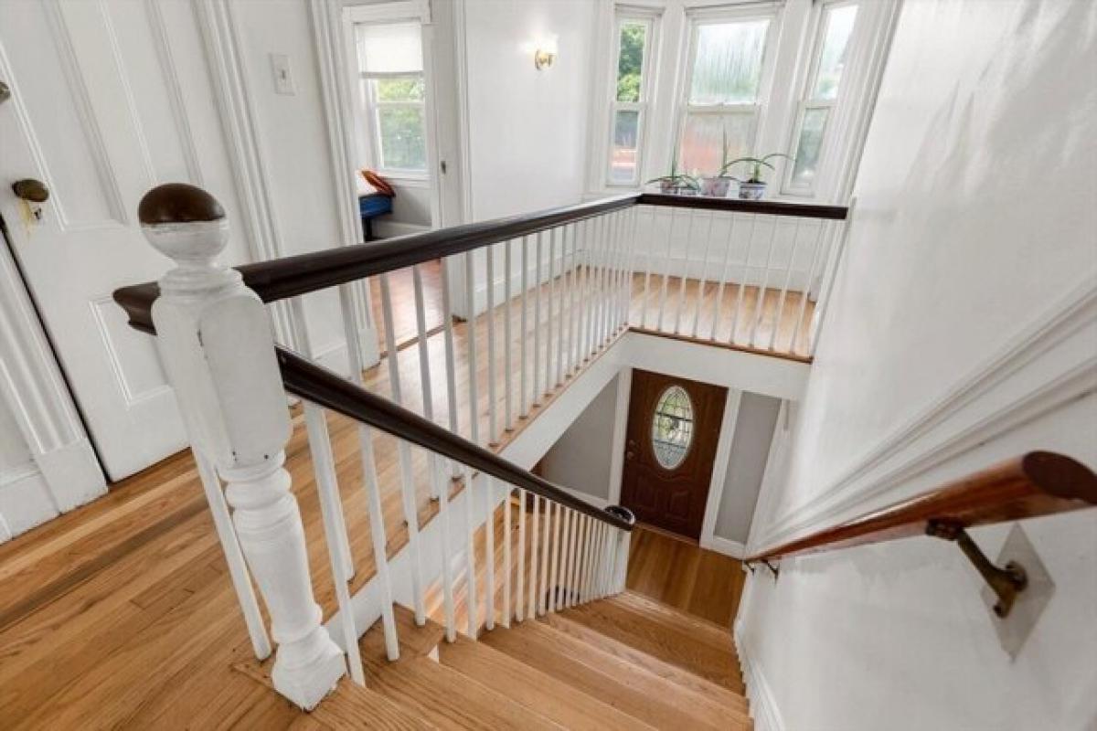 Picture of Home For Sale in Medford, Massachusetts, United States