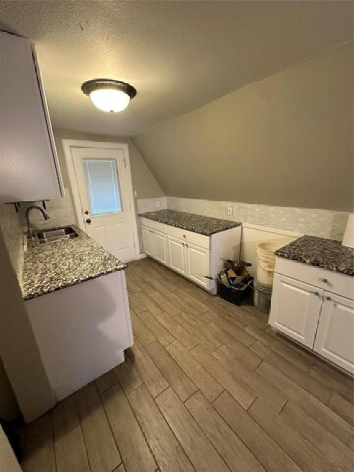 Picture of Home For Sale in Denison, Texas, United States