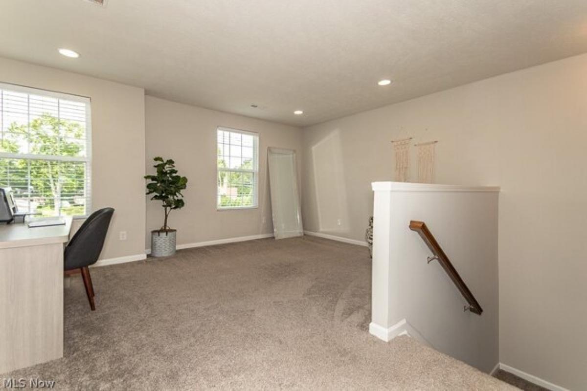 Picture of Home For Sale in Mentor, Ohio, United States