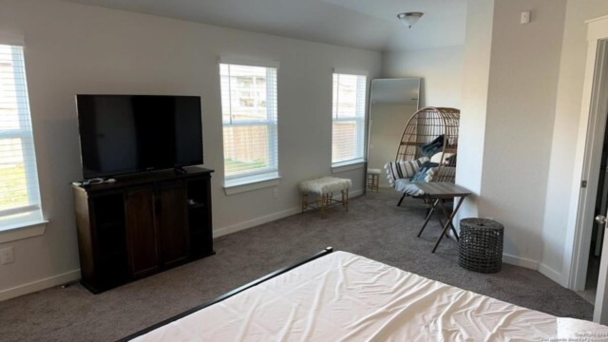 Picture of Home For Sale in Converse, Texas, United States