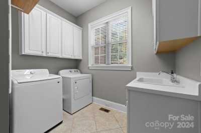 Home For Sale in Mooresville, North Carolina