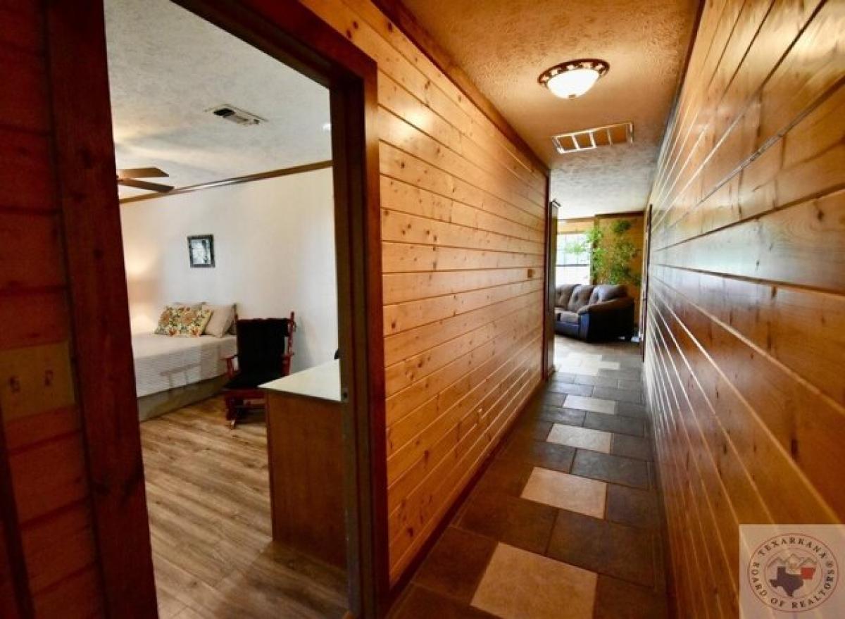 Picture of Home For Sale in Atlanta, Texas, United States