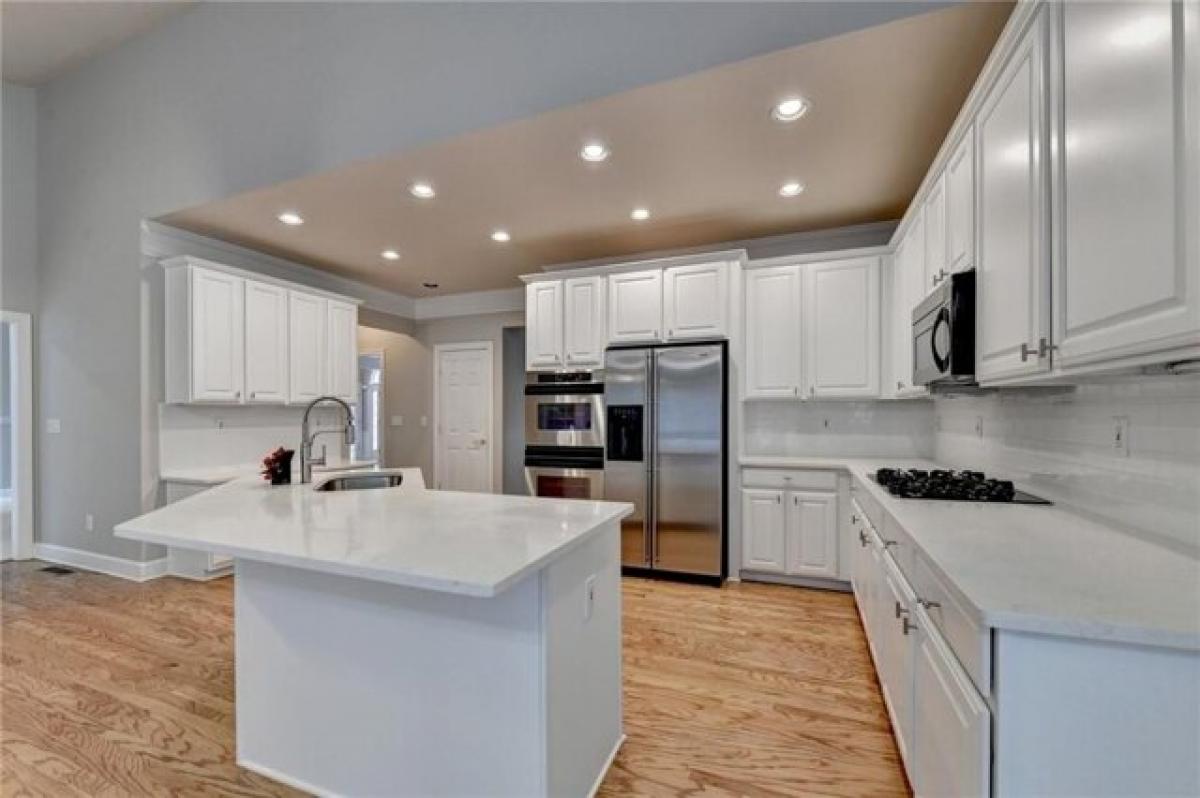 Picture of Home For Sale in Suwanee, Georgia, United States