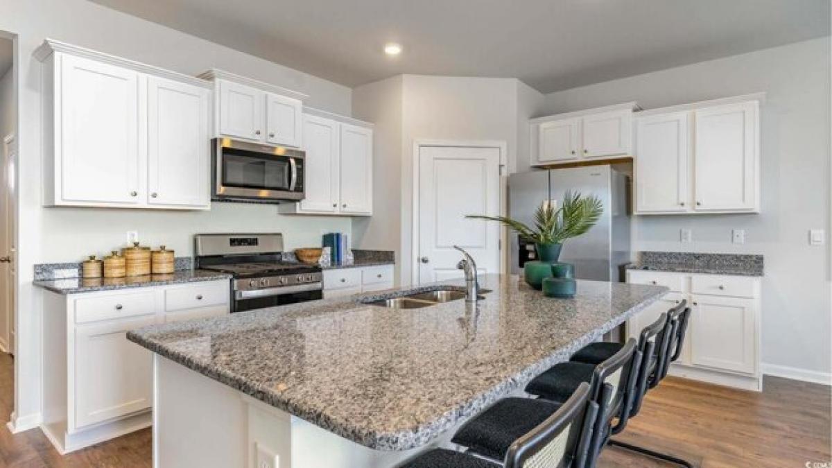 Picture of Home For Sale in Loris, South Carolina, United States