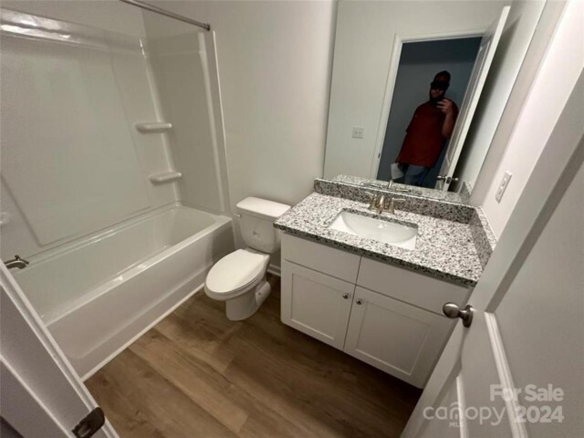 Picture of Home For Sale in Lancaster, South Carolina, United States