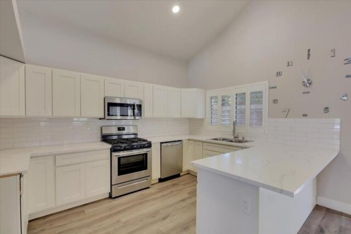 Picture of Home For Sale in Elk Grove, California, United States