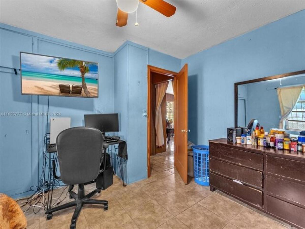 Picture of Home For Sale in North Miami, Florida, United States