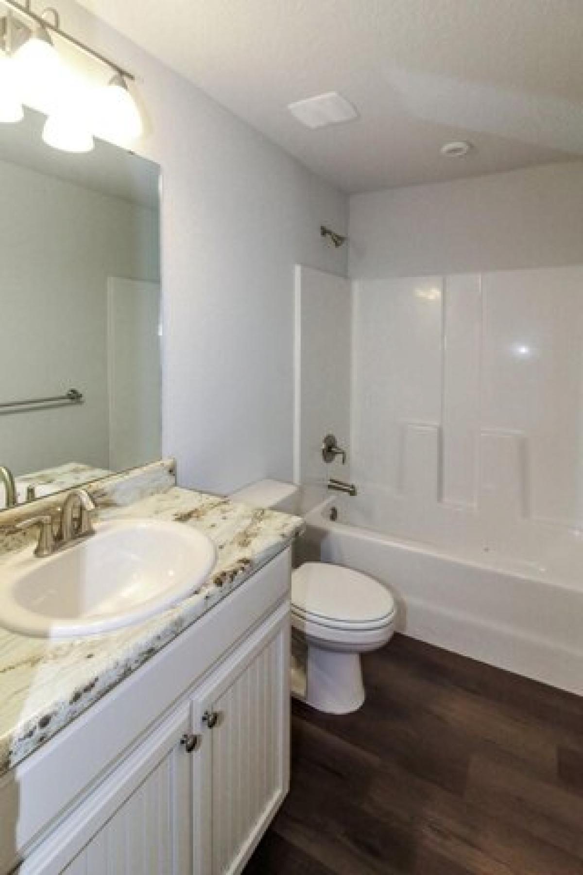 Picture of Home For Sale in Crestview, Florida, United States