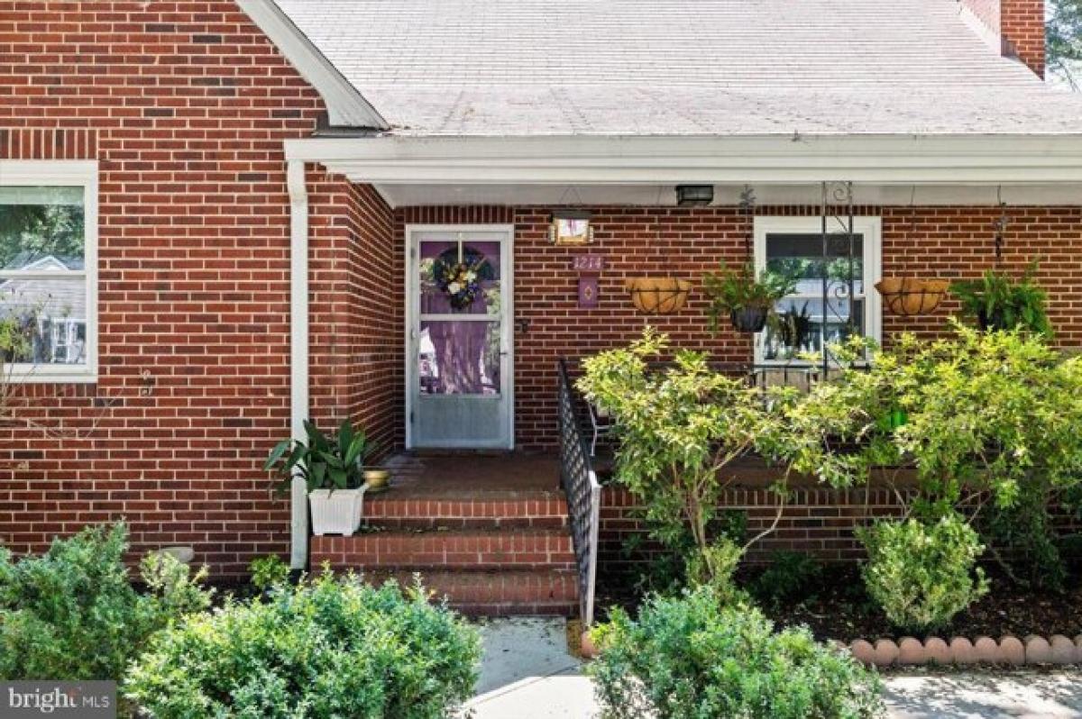 Picture of Home For Sale in Fredericksburg, Virginia, United States