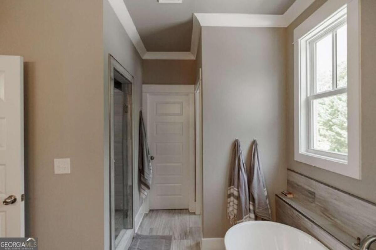 Picture of Home For Sale in Athens, Georgia, United States