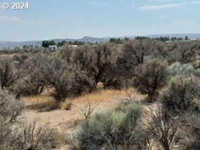 Residential Land For Rent in Christmas Valley, Oregon