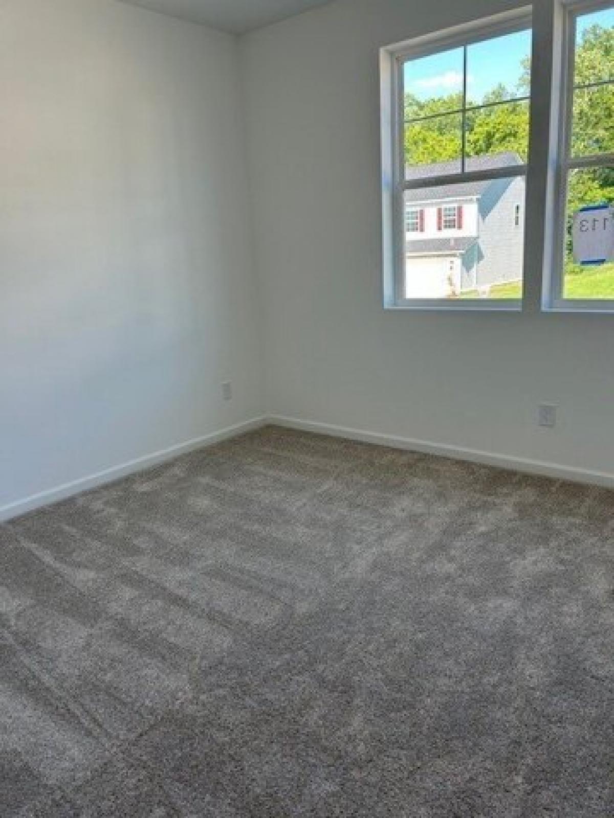 Picture of Home For Sale in Columbia, Tennessee, United States