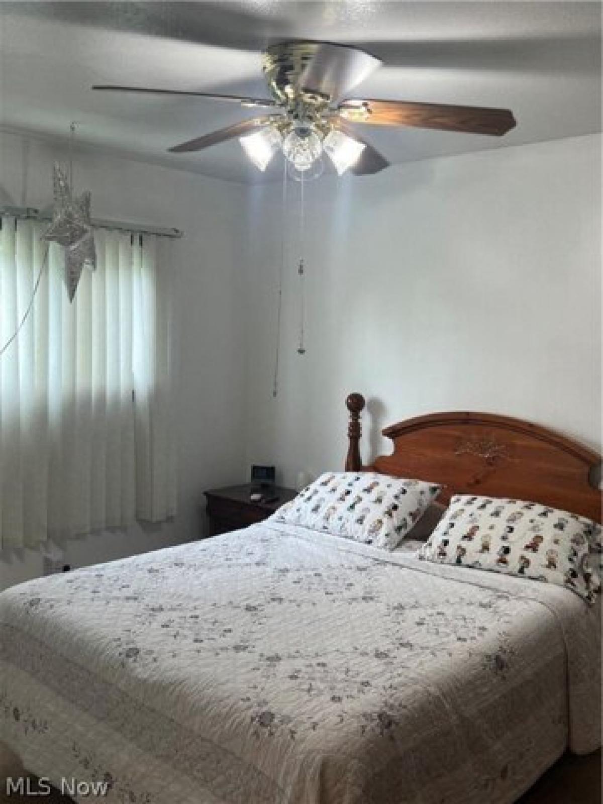 Picture of Home For Sale in Elyria, Ohio, United States