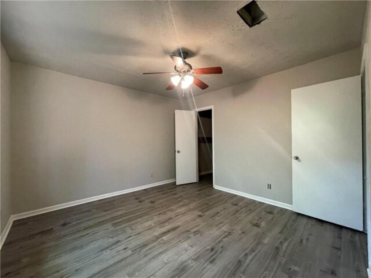 Picture of Home For Sale in Jonesboro, Georgia, United States