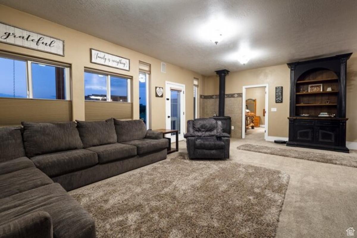 Picture of Home For Sale in Vernal, Utah, United States