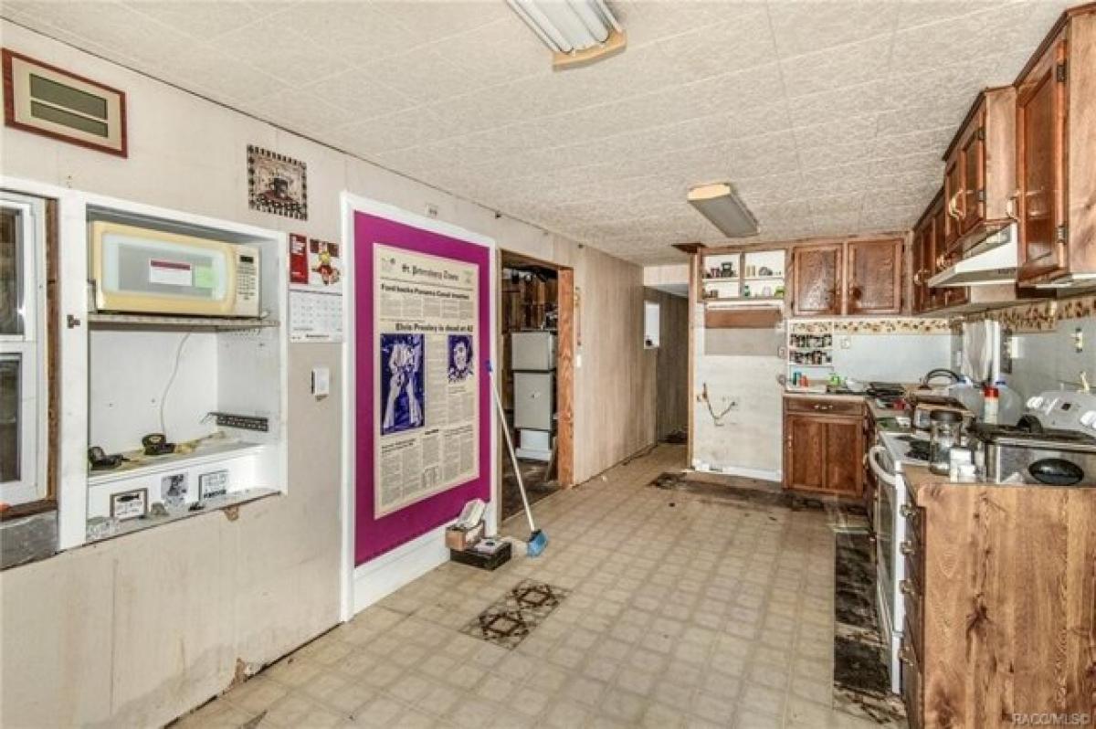 Picture of Home For Sale in Crystal River, Florida, United States