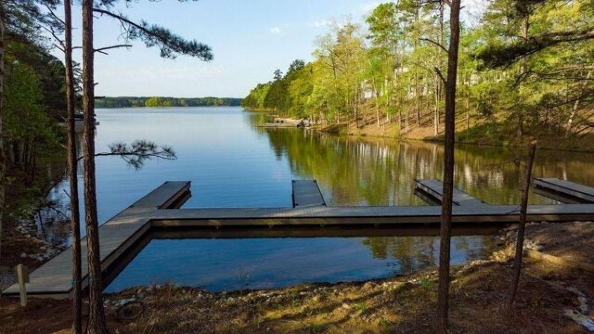 Picture of Residential Land For Sale in Greensboro, Georgia, United States