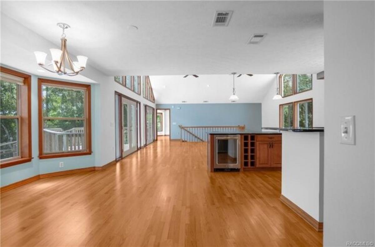 Picture of Home For Sale in Inverness, Florida, United States