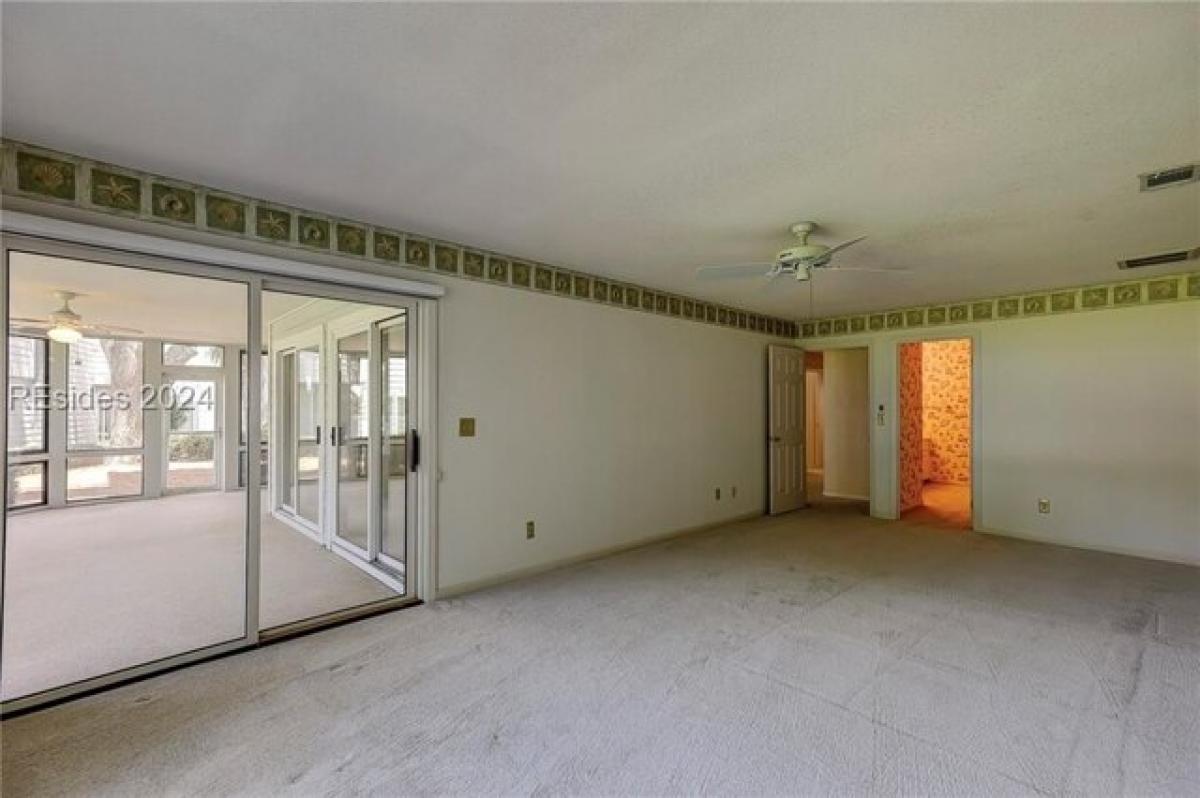 Picture of Home For Sale in Hilton Head Island, South Carolina, United States