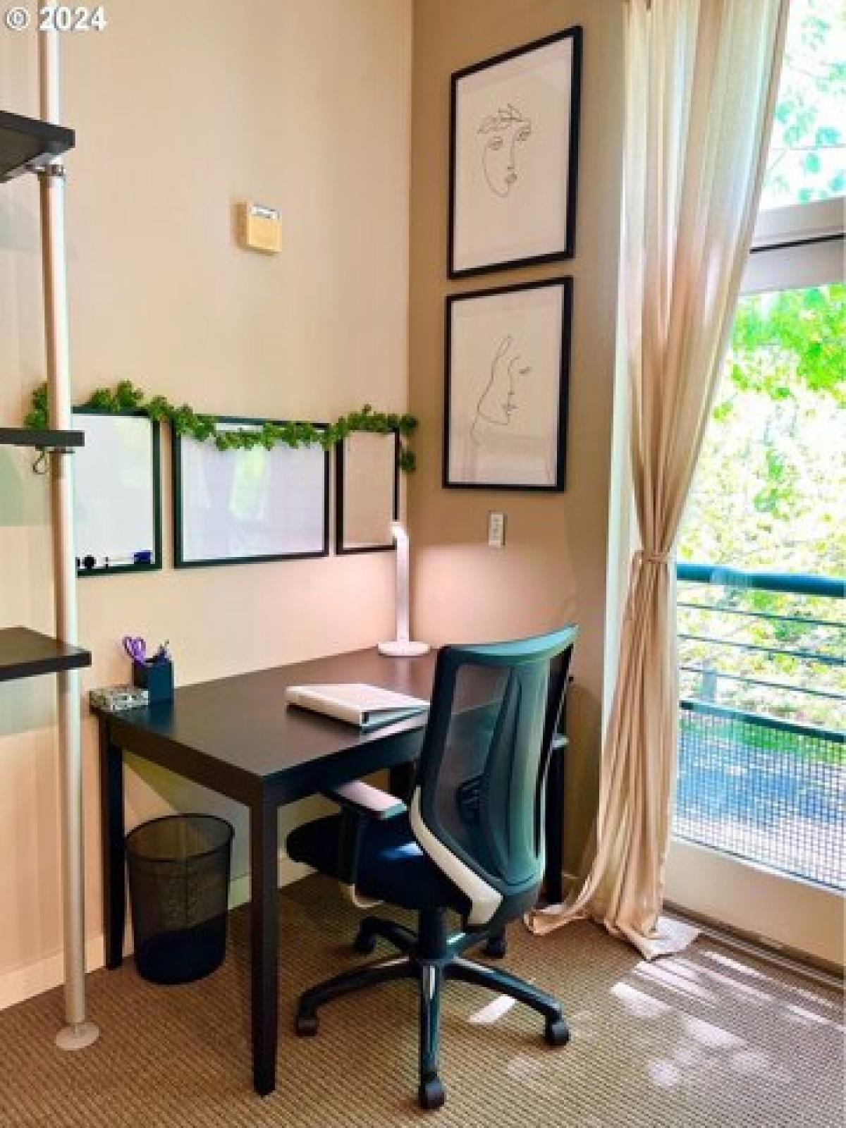 Picture of Home For Sale in Hillsboro, Oregon, United States