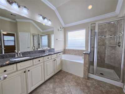 Home For Rent in Richmond, Texas