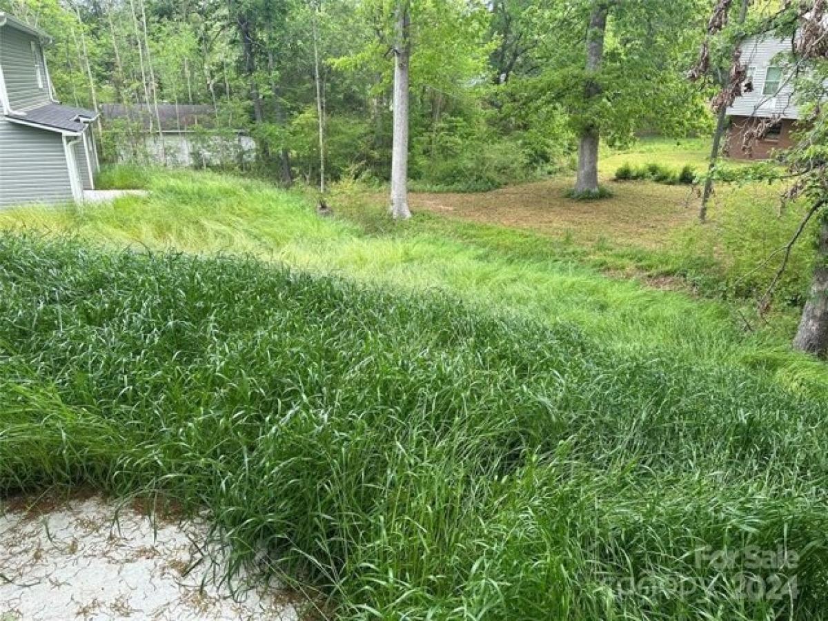 Picture of Home For Sale in Lancaster, South Carolina, United States