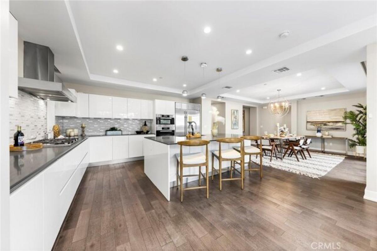 Picture of Home For Sale in Beverly Hills, California, United States