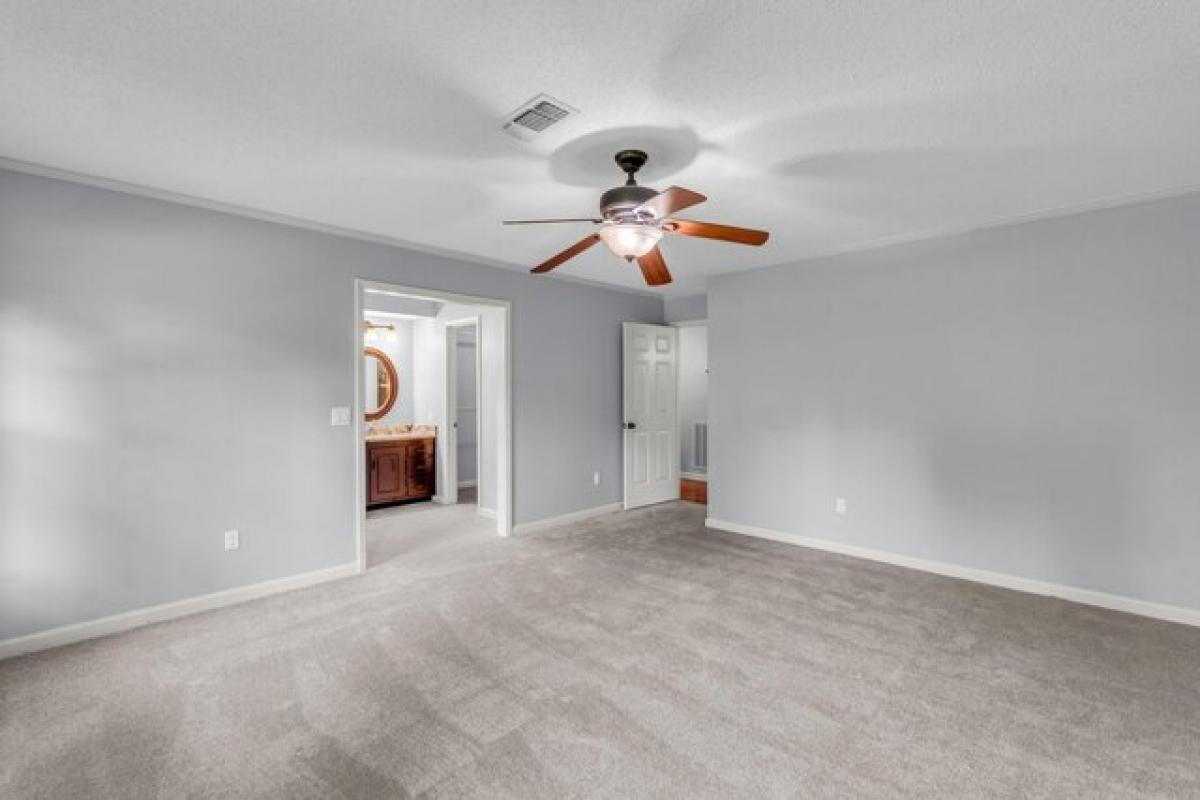 Picture of Home For Sale in Starkville, Mississippi, United States