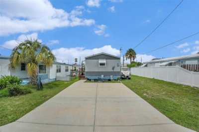 Home For Sale in Hudson, Florida