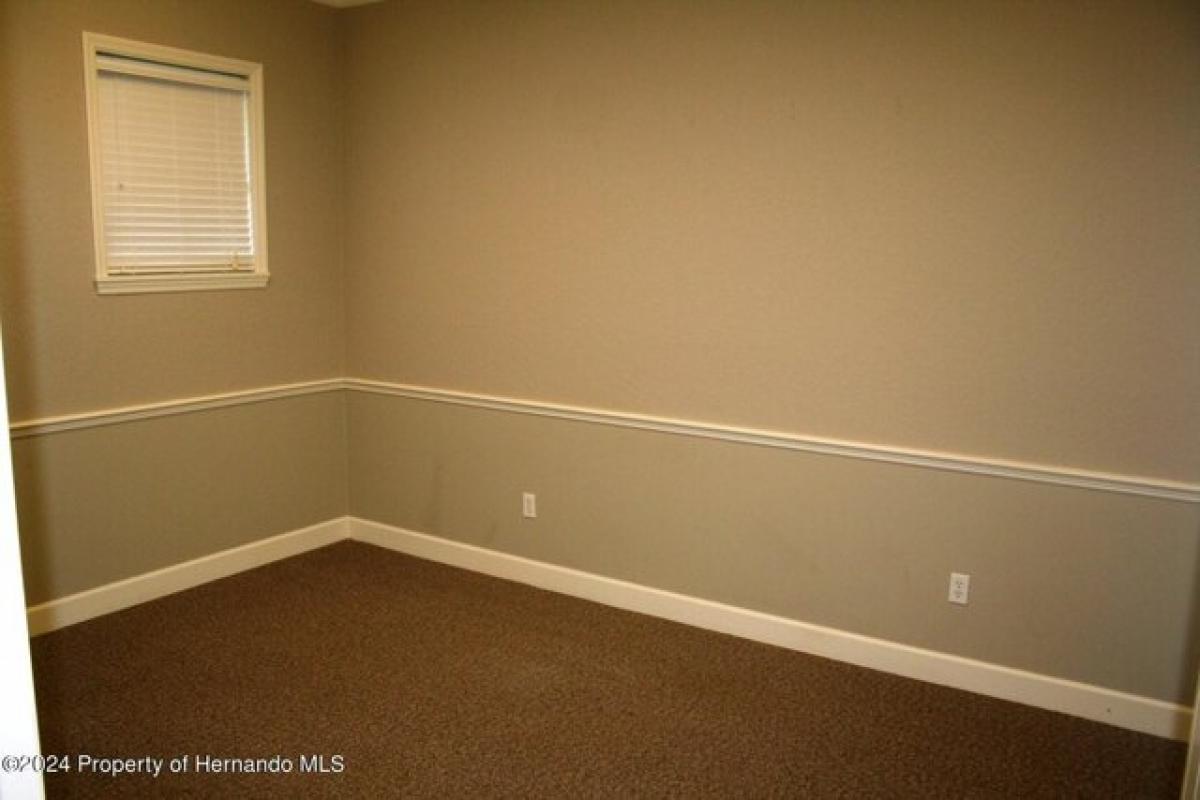 Picture of Home For Sale in Weeki Wachee, Florida, United States