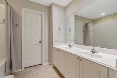 Home For Sale in The Woodlands, Texas