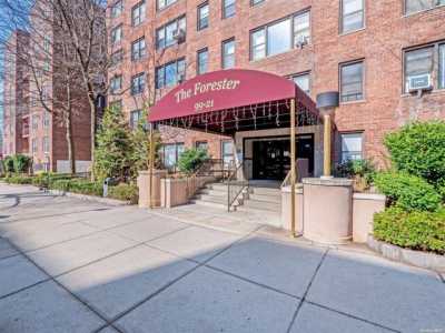 Home For Sale in Forest Hills, New York