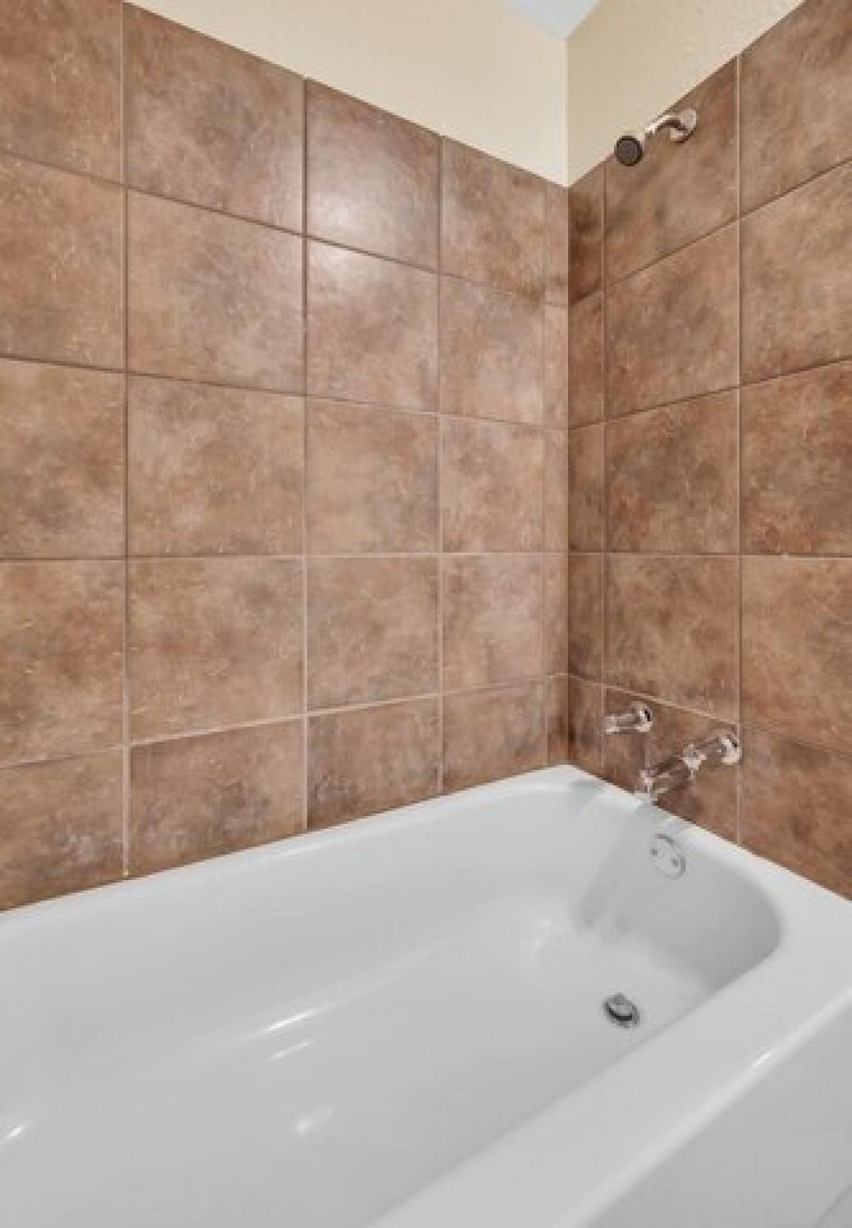 Picture of Home For Sale in Waco, Texas, United States