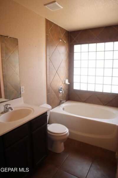 Home For Sale in Horizon City, Texas