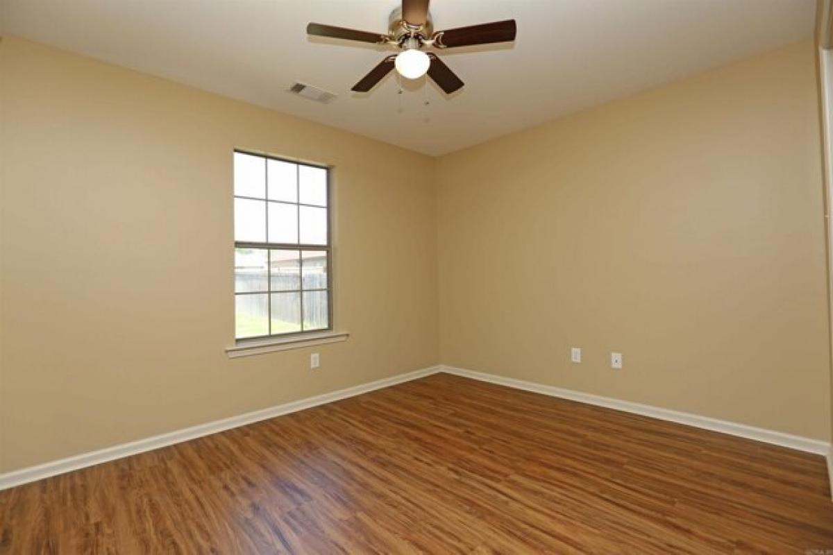 Picture of Home For Sale in Benton, Arkansas, United States