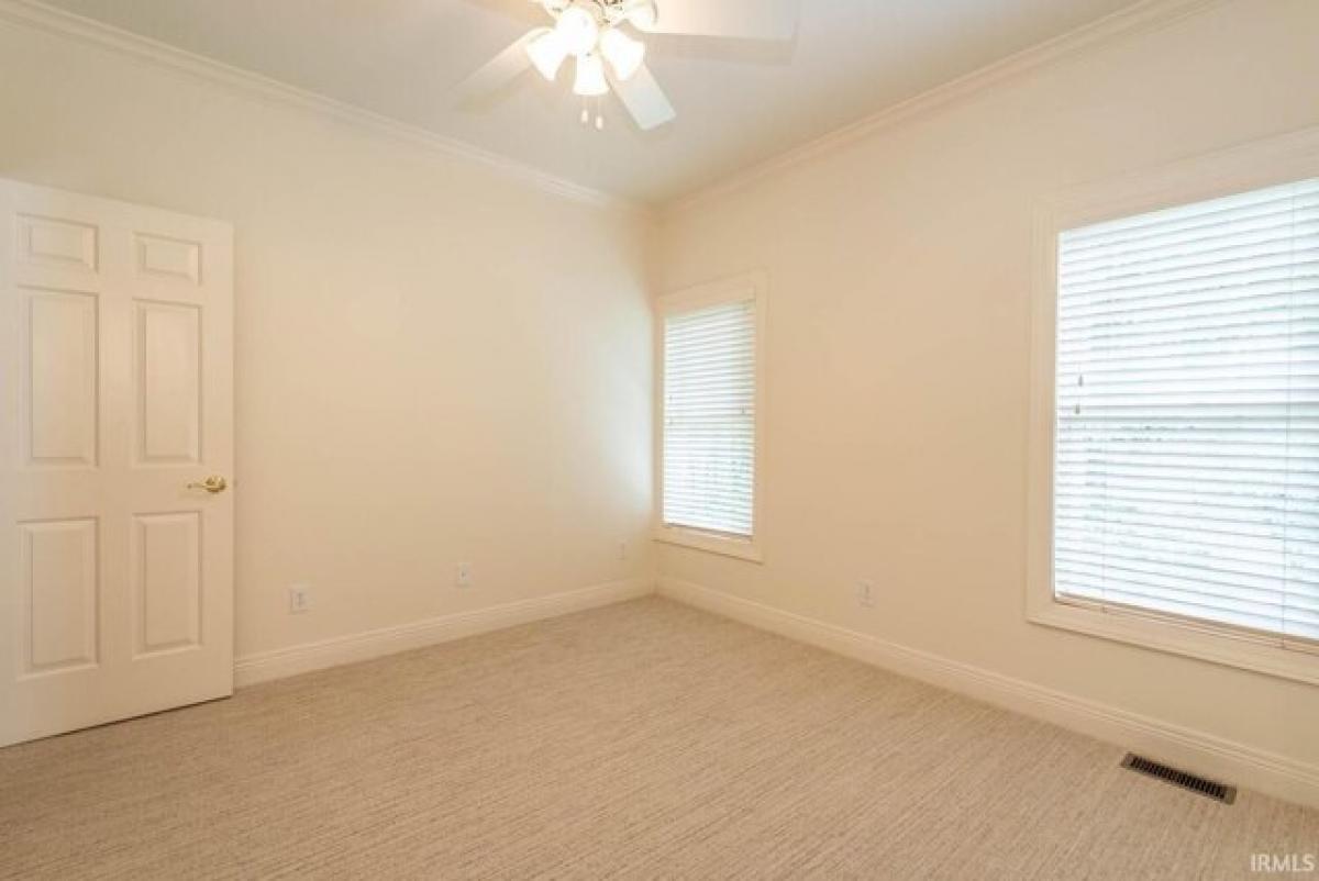 Picture of Home For Sale in Bloomington, Indiana, United States