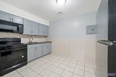 Apartment For Rent in Newark, New Jersey