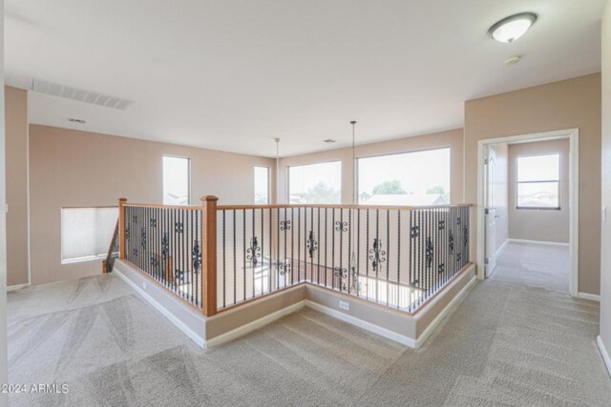 Picture of Home For Sale in Maricopa, Arizona, United States