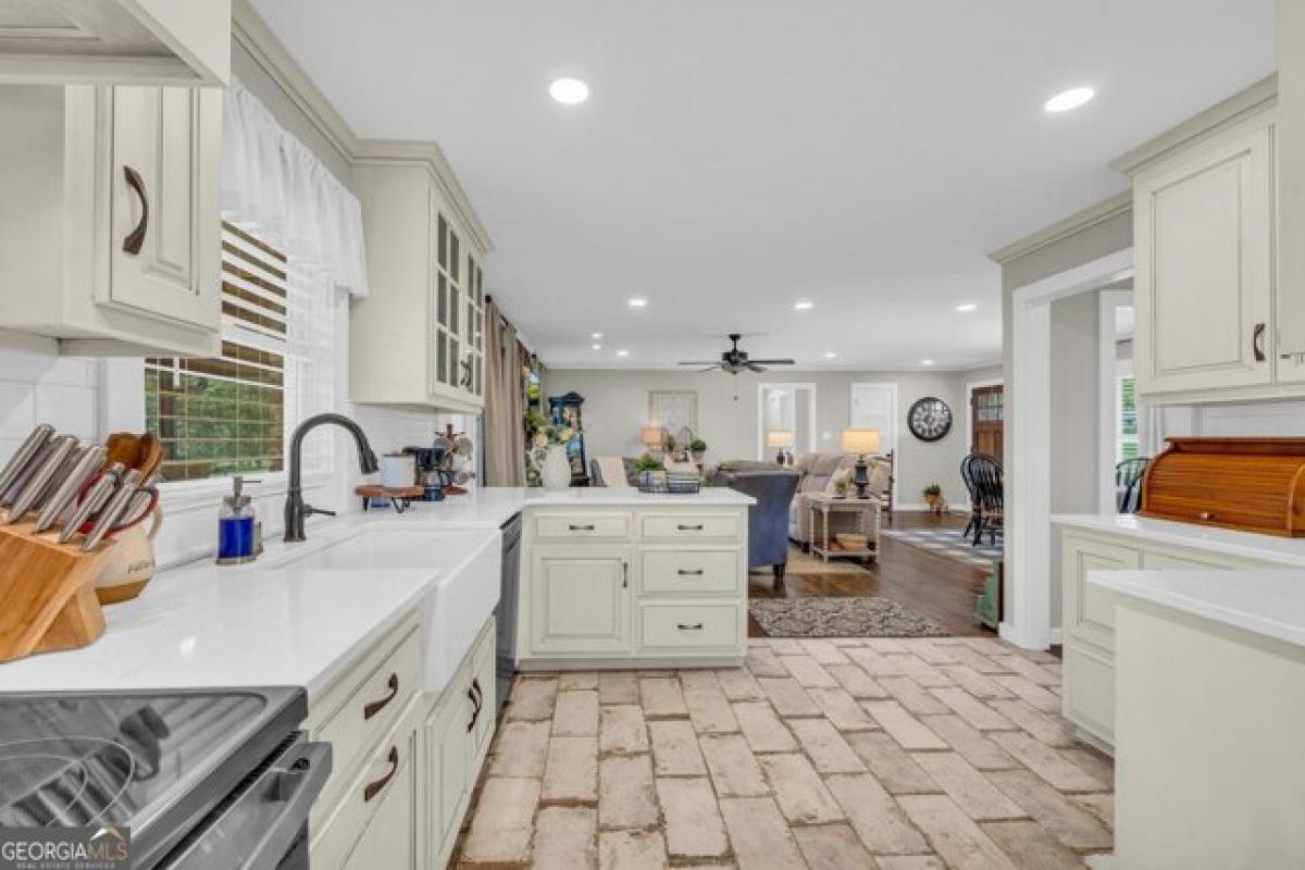 Picture of Home For Sale in Hartwell, Georgia, United States