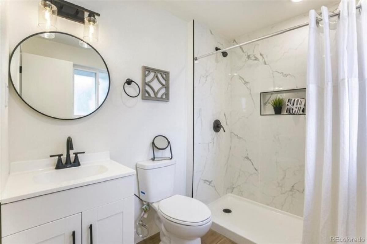 Picture of Home For Sale in Arvada, Colorado, United States